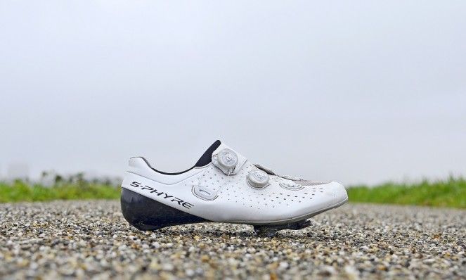 Shimano-schoen-op-grindpad_web-663x398.jpg