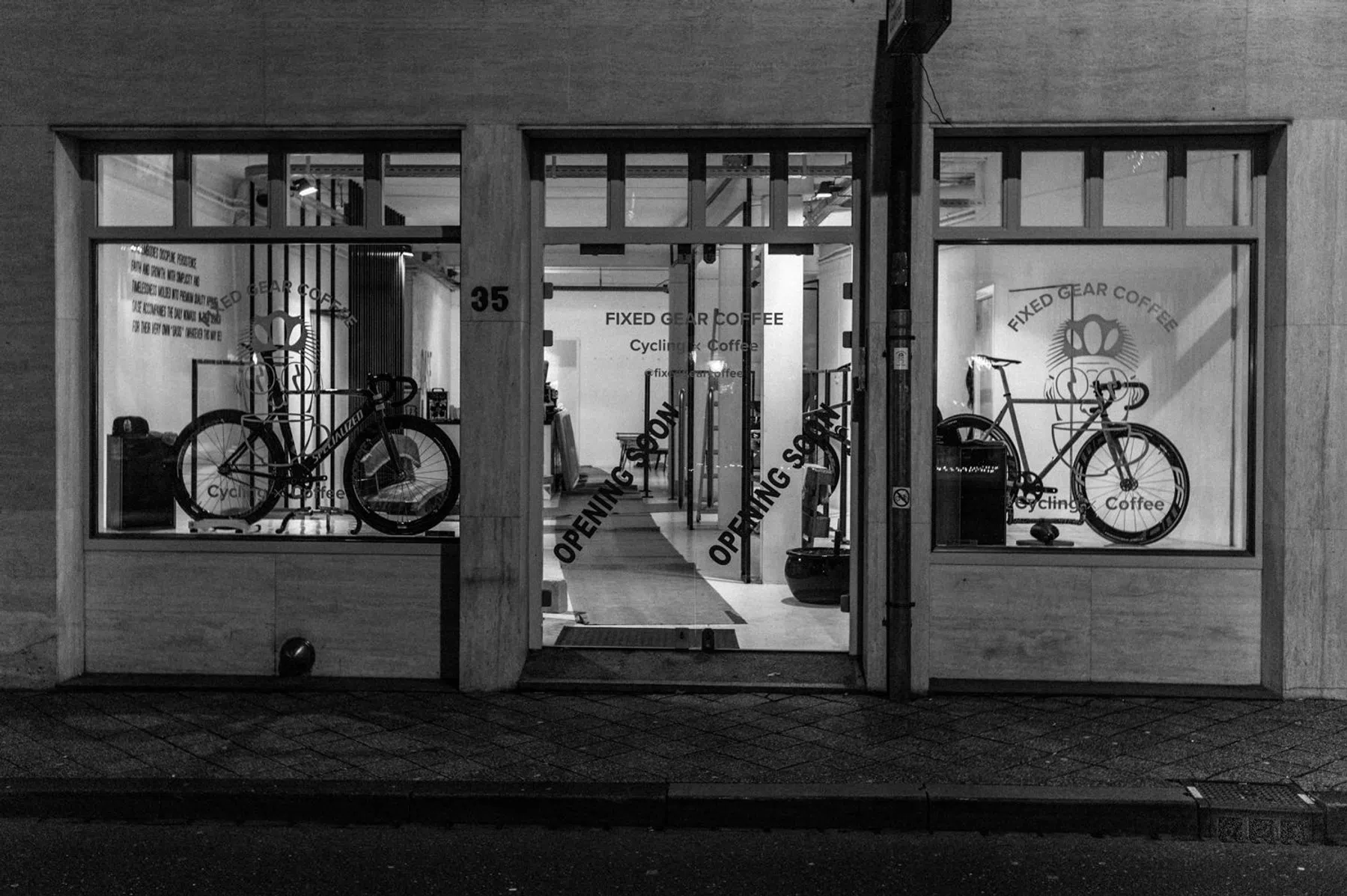 FixedgearcoffeeMaastricht_02-12-2019_BMP_LeicaMMonochrom_SMQ (2 of 19).jpg