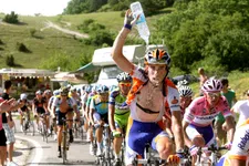 Thumbnail for article: Zo ga je om met fietsen in de hitte en houd je jezelf koel