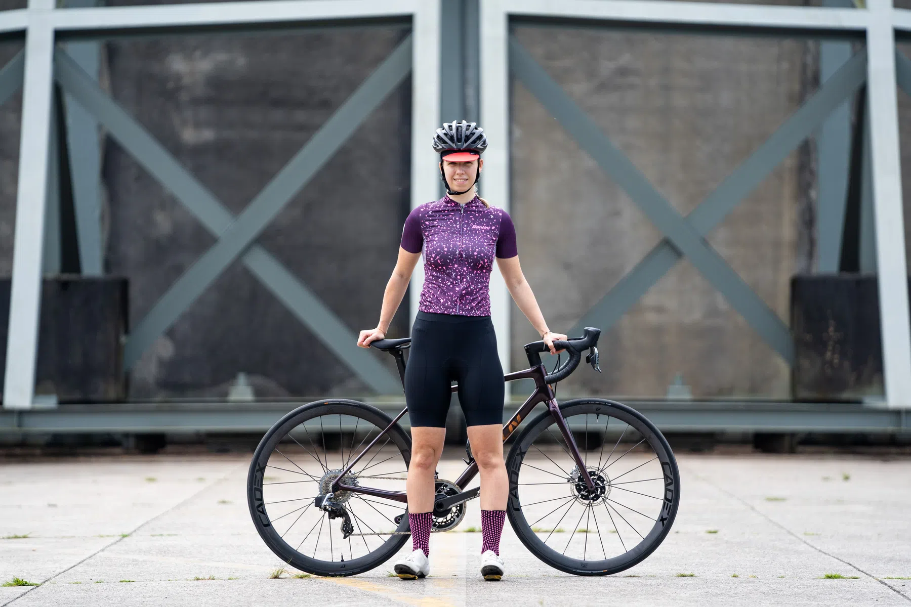 2021-06-09 Gijs Ferkranus _ TRLS - Bicycling Kleding Shoot Vliegbasis Soesterberg-00224.jpg