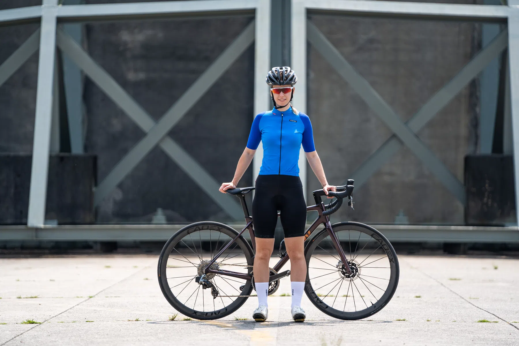 2021-06-09 Gijs Ferkranus _ TRLS - Bicycling Kleding Shoot Vliegbasis Soesterberg-00607.jpg
