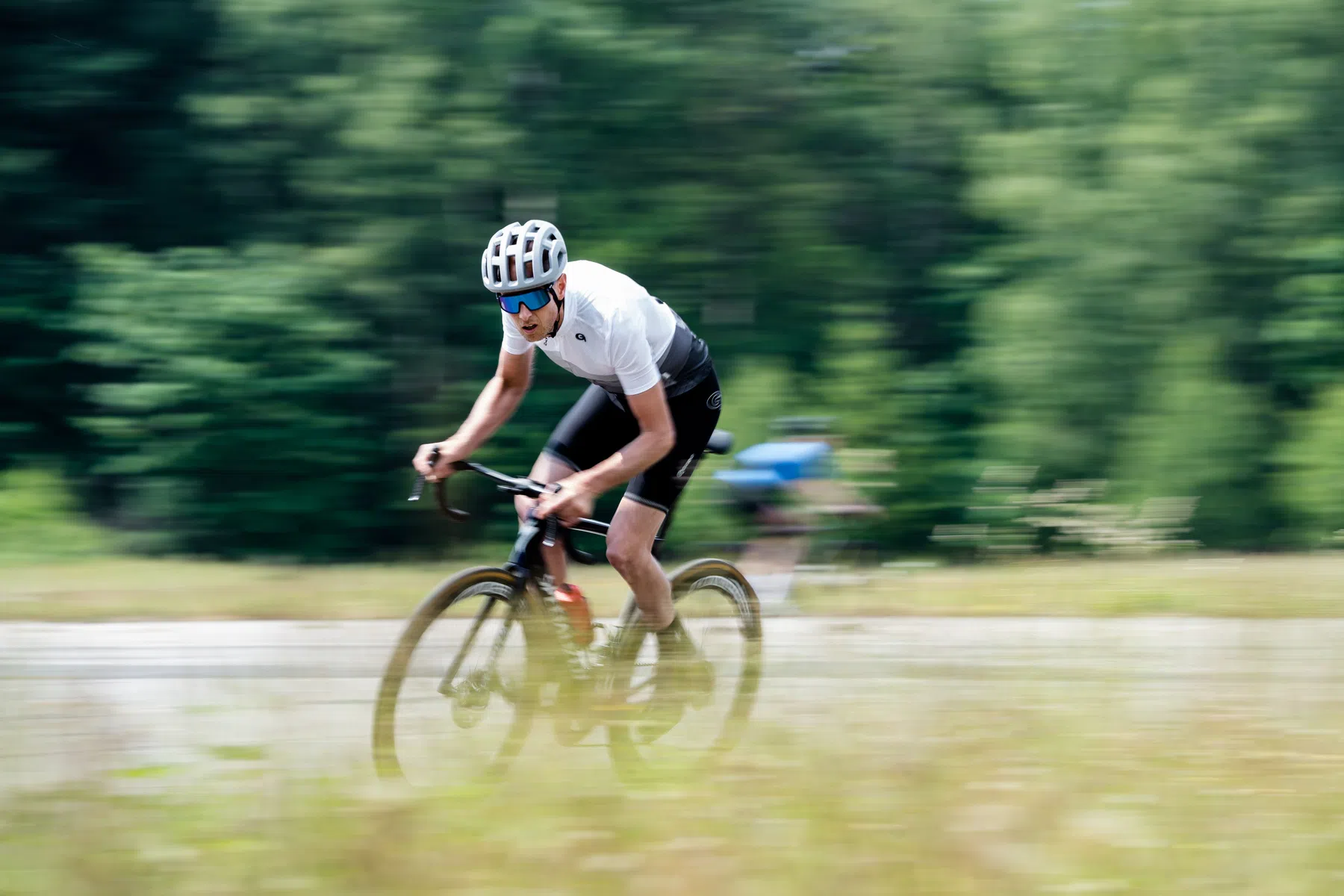 2021-06-09 Gijs Ferkranus _ TRLS - Bicycling Kleding Shoot Vliegbasis Soesterberg-00649.jpg
