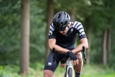 Thumbnail for article: Wat is een hitteberoerte en hoe herken je de signalen?