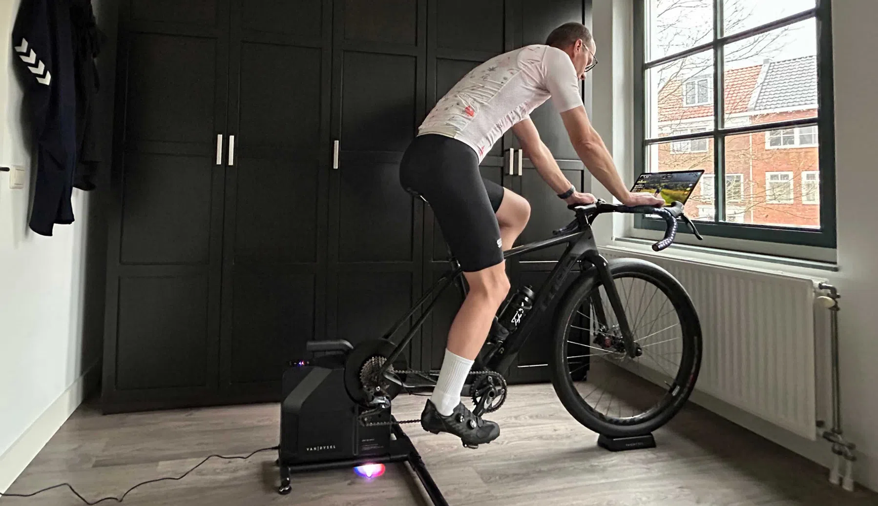 Review: Van Rysel D500 Indoortrainer