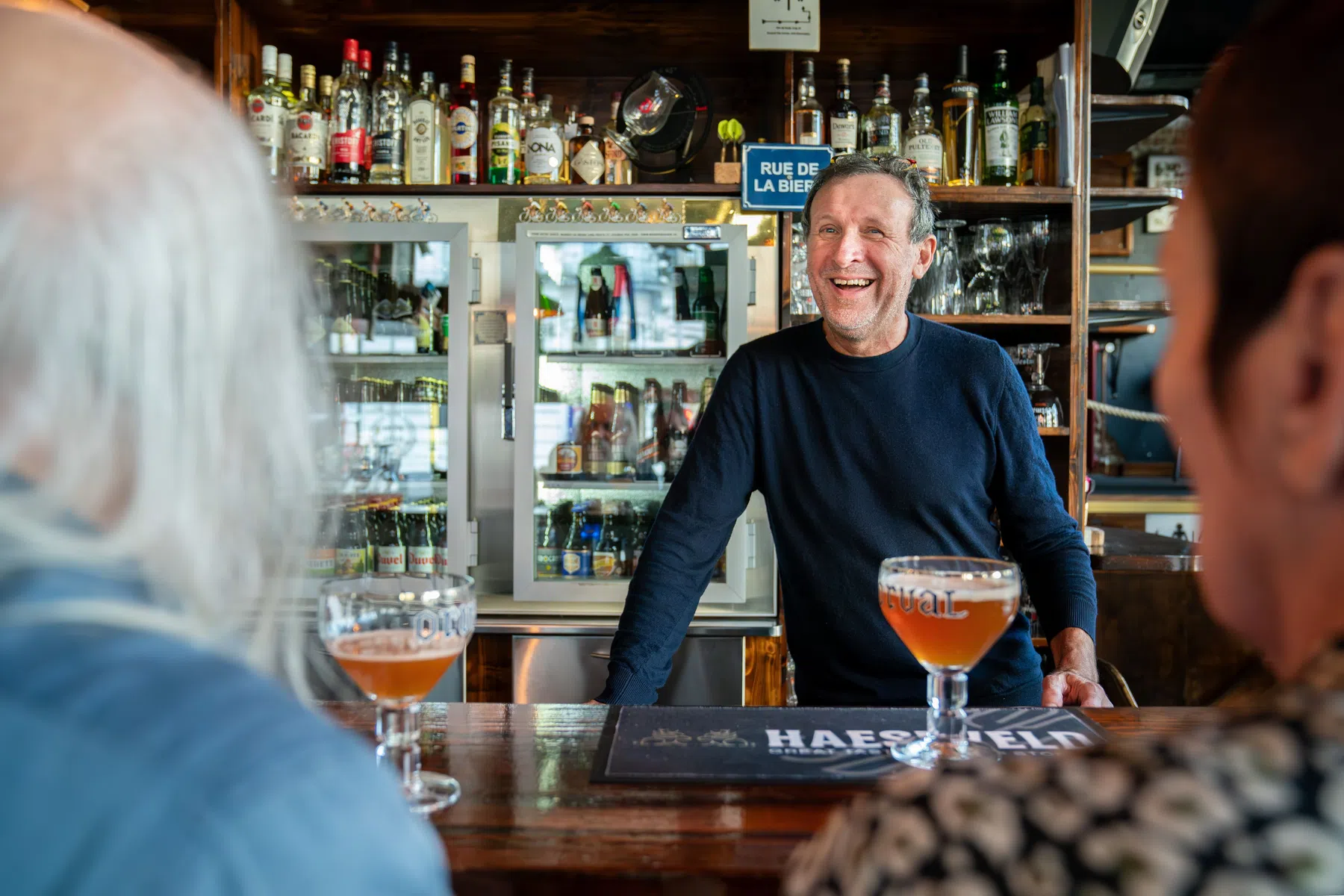 Op bezoek in het Gentse café De Karper van Ronie Keisse