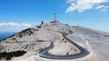 Thumbnail for article: Tiesj Benoot kijkt uit naar Mont Ventoux: 'Het gaat speciaal zijn'