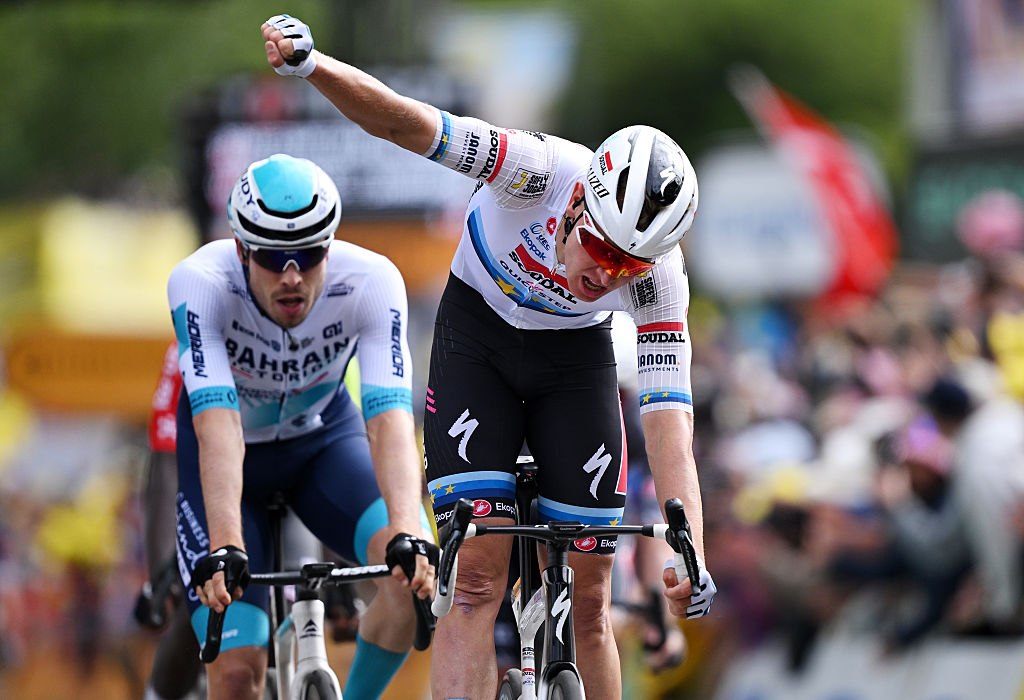 Uitslag en stand Tour de France 2025 Etappe 3: Tim Merlier wint
