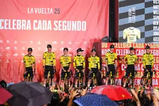 Thumbnail for article: Bieden op La Vuelta spullen voor het goede doel met Catawiki