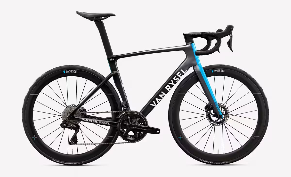 Van Rysel RCR Pro replica van Team Decathlon AG2R nu te koop