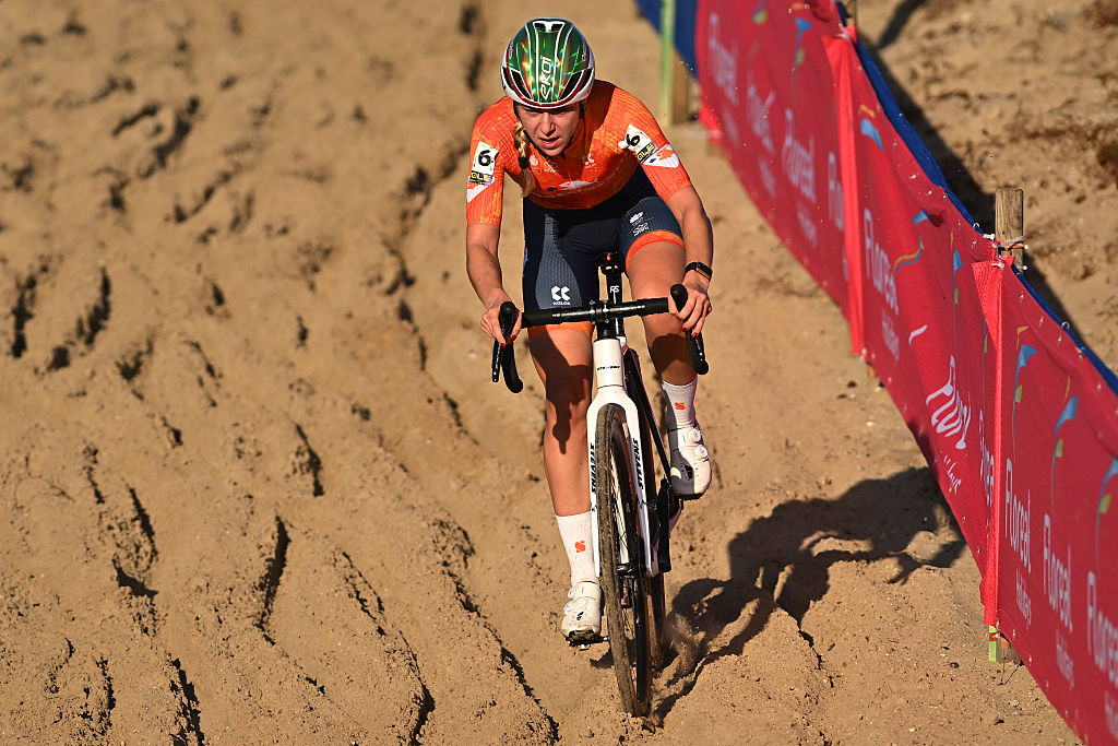 Van der Heijden verrast met Europese titel veldrijden in Middelkerke