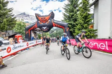 Thumbnail for article: Dit moet je weten over de Maratona dles Dolomites