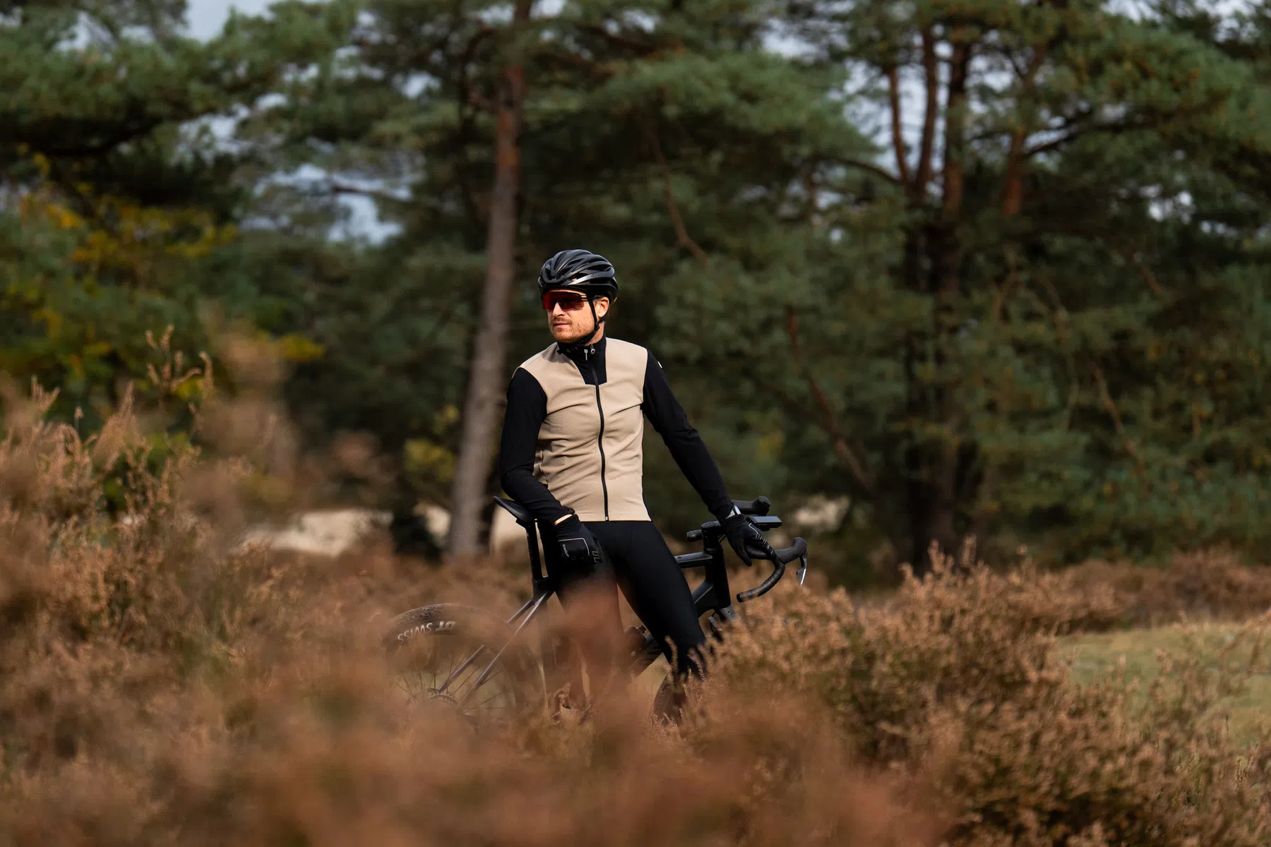 Review Assos MILLE GT Hashoogi Winter Jacket S11 Winter bib tights S11