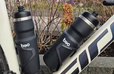 Thumbnail for article: Bivo lanceert in Europa: eerste impressie van de roestvrije Duo en Trio bidons