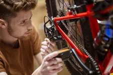 Thumbnail for article: Afstellen achterderaileur: YouTube vs Reality