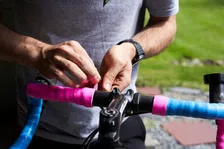 Thumbnail for article: Ja, jij kunt stuurlint wikkelen als een pro: Zo doe je dat