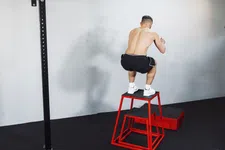 Thumbnail for article: Plyometrie voor wielrenners: meer explosiviteit op de fiets