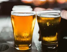 Thumbnail for article: Alcoholvrij bier & fietsen: wat doet een 0.0‑biertje met je training?