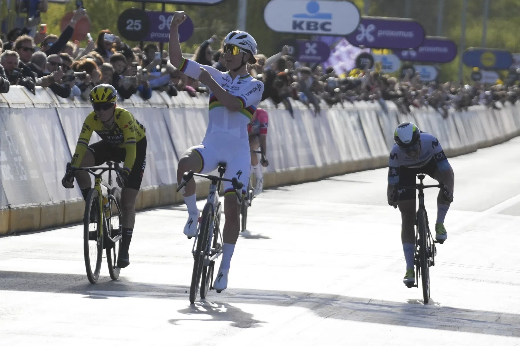 PRO SHOTS / Zuma Press