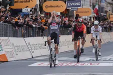Thumbnail for article: Zo wonnen de laatste vijf winnaars Milaan-Sanremo
