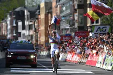 Thumbnail for article: Luik-Bastenaken-Luik 2026: Pogačar soleert naar winst, Seixas maakt indruk