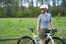 Thumbnail for article: Review: Assos UMA GT fietsshirt S11 & UMA GT fietsbroek S11