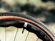 Thumbnail for article: Hutchinson breidt gravel-assortiment uit met Touareg Race en GridSkin-technologie