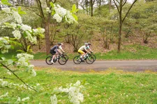 Thumbnail for article: Hoeveel langer leef je echt als je fietst?