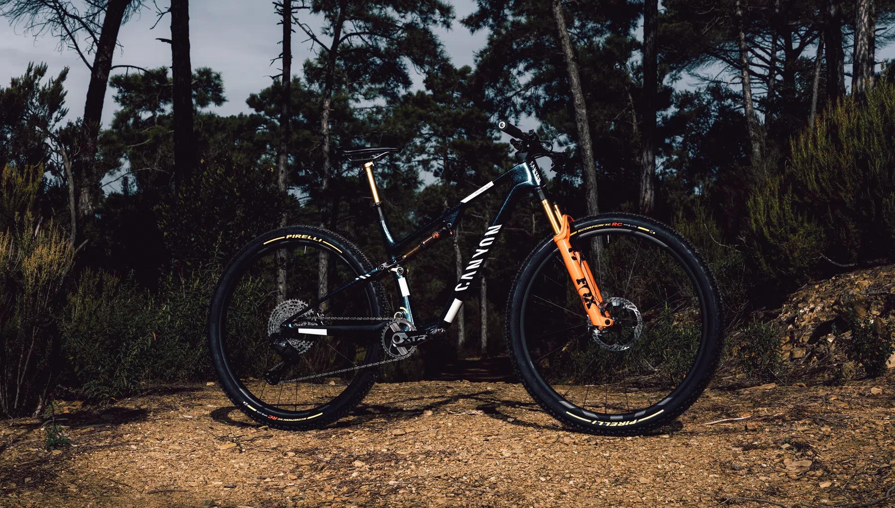 CANYON LUX WORLD CUP CFR