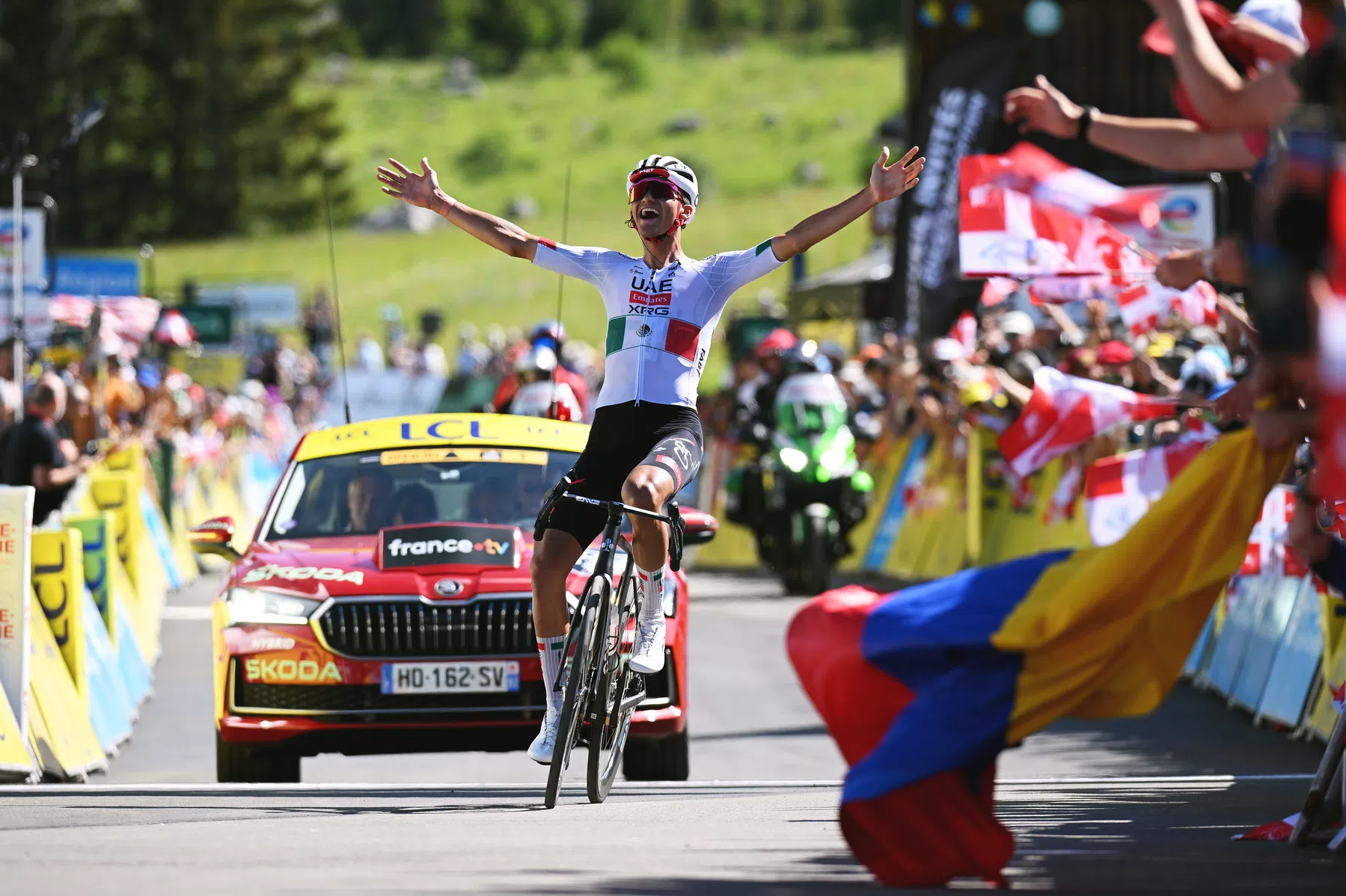 Isaac del Toro wint slotetappe en eindklassement Tour Auvergne-Rhône-Alpes 2026