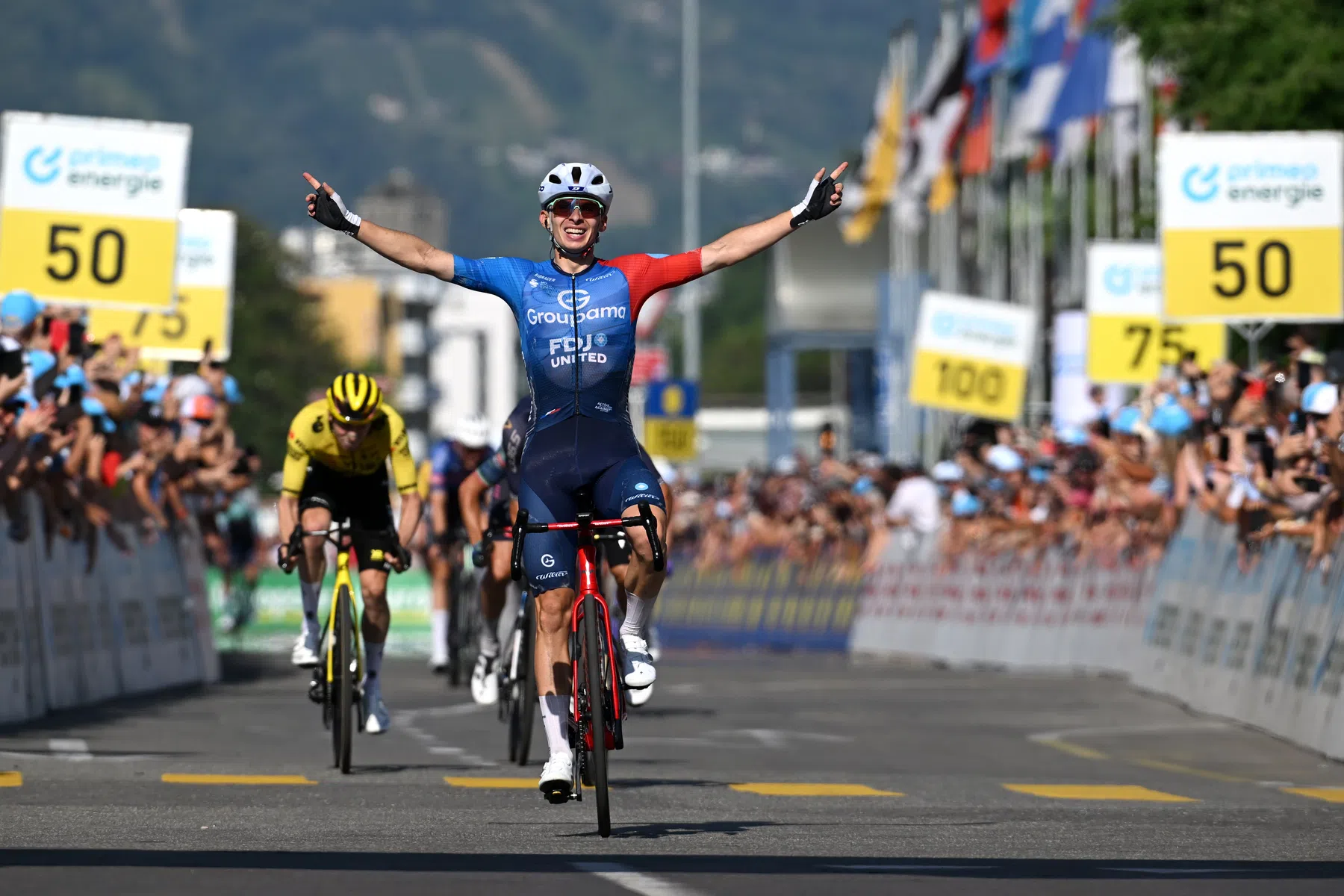 Romain Grégoire wint na geweldige finale etappe 2 Ronde van Zwitserland 