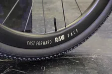 Thumbnail for article: Eurobike 2026: FFWD onthult gravel-racewielen RAW Control en RAW Pace