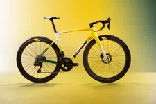 Thumbnail for article: Bianchi Specialisima RC Limited Edition is de officiële Tour-de-France fiets
