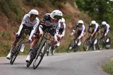 Thumbnail for article: Hoe werkt de ploegentijdrit in Etappe 1 van de Tour de France 2026?