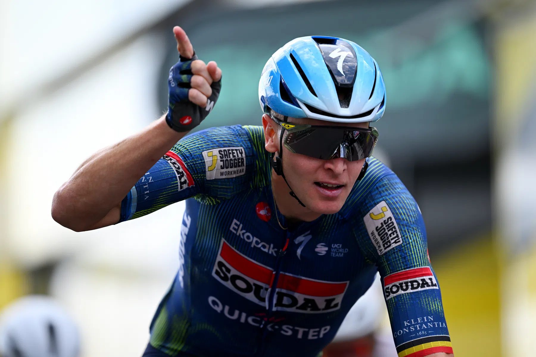 Tim Merlier wint etappe 12 Tour de France 2026 na spectaculaire slotfase