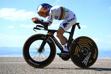 Remco Evenepoel wint de tijdrit in de Tour de France 2026