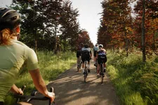 Thumbnail for article: Waarom steeds meer vrouwen kiezen voor een fietsclub zonder mannen