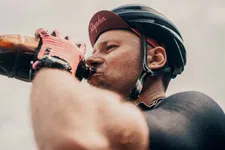 Thumbnail for article: Eerst eten of eerst douchen na het fietsen? Dit is volgens experts de slimste volgorde