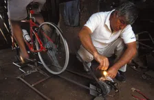 Thumbnail for article: Hoeveel stroom wek je op met een uur fietsen?