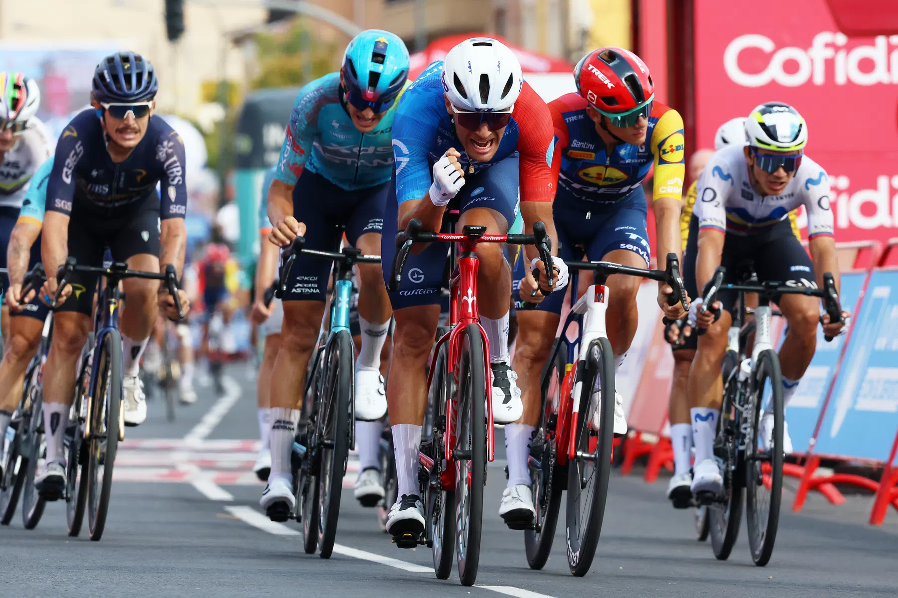 Bastien Tronchon wint verrassend etappe 10 Vuelta a España 2026