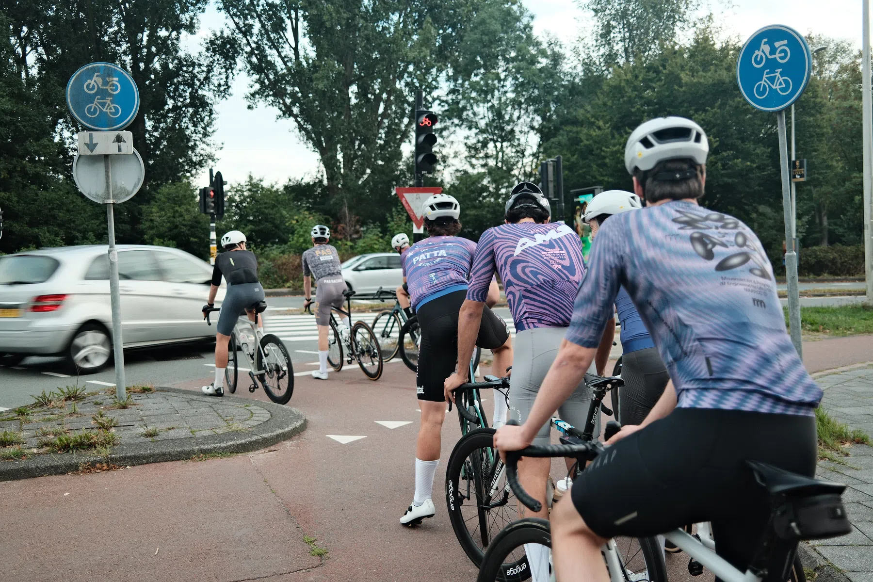 Bicycling rijdt mee met... Maats Amsterdam