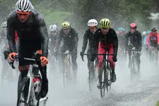 Thumbnail for article: Rillen na een regenrit: Waarom je binnen pas koud wordt
