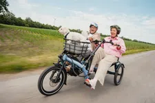 Thumbnail for article: Hase maakt tandem waarop je naast elkaar fietst