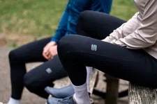 Thumbnail for article: De eerste keer de lange wielerbroek van het seizoen: Wanneer mag hij aan?