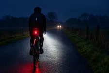 Fietsradar in het donker: hoeveel veiliger ben je echt?